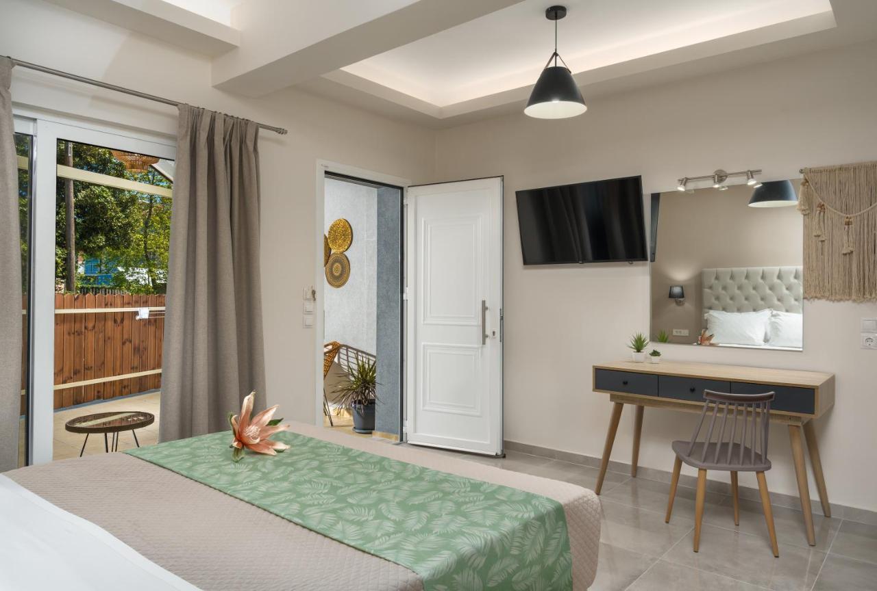 Iris & Rhea Junior Suites Циливи Экстерьер фото